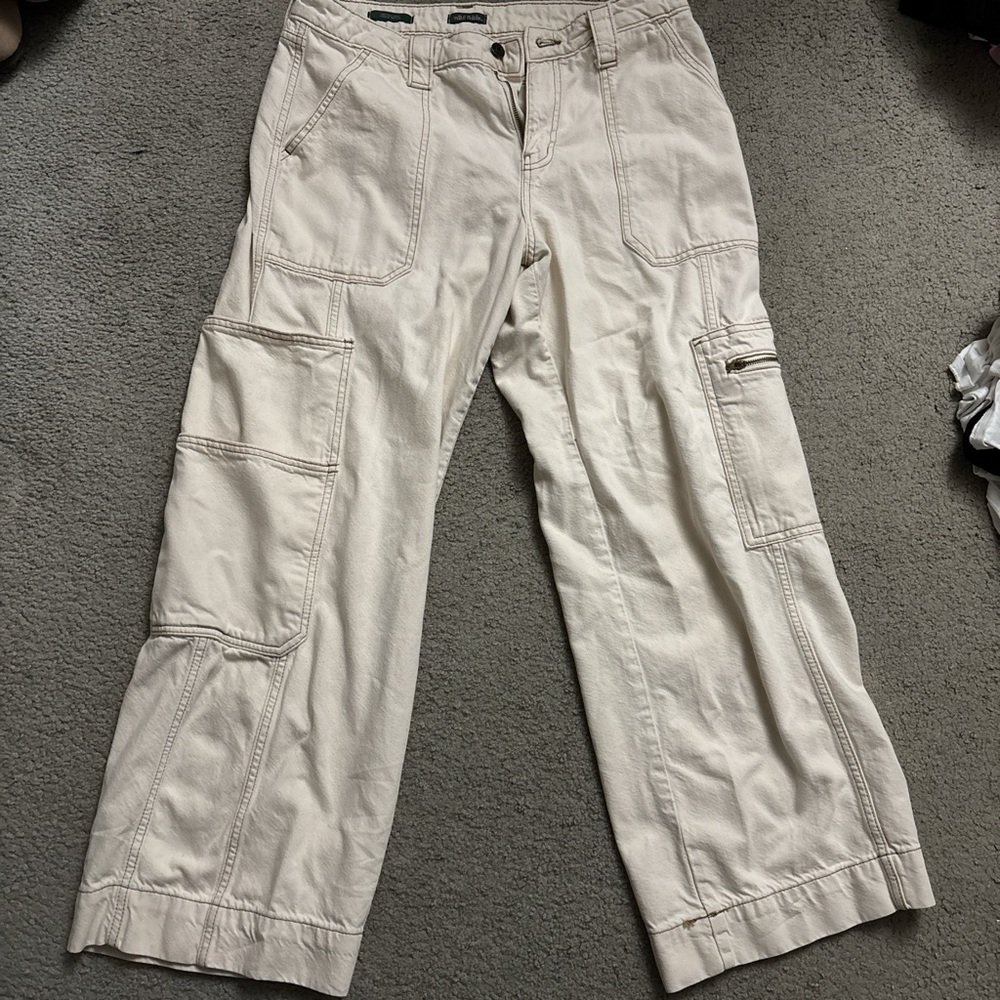 Women’s Cream Cargo Pants